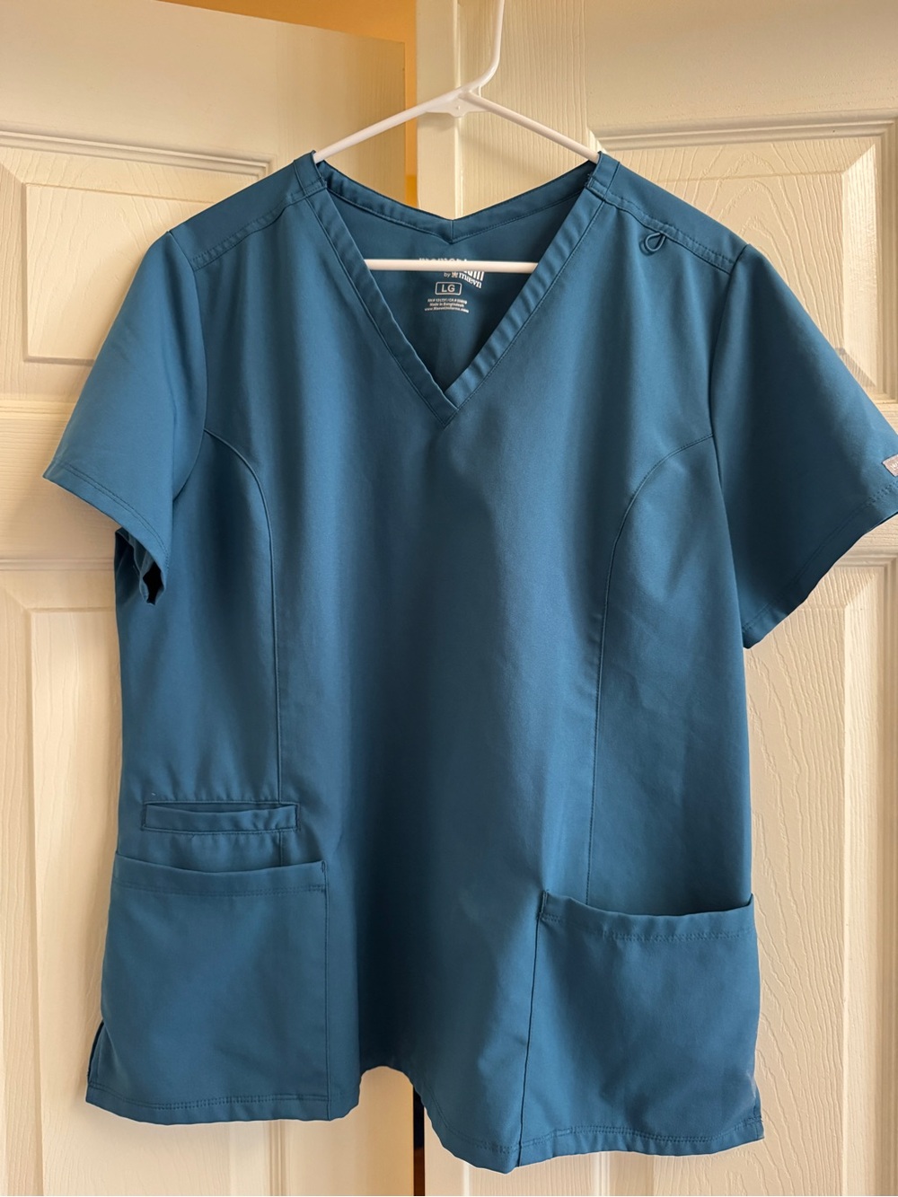 Momentum by Maevn LG Women's Teal V-Neck Short Sleeve Scrub Top